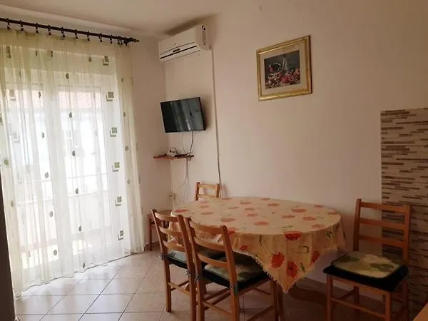 Apartment Ara-mirjana Baska (Krk)