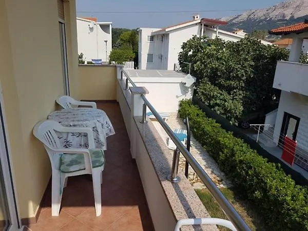 Apartment Ara-mirjana Baska (Krk)